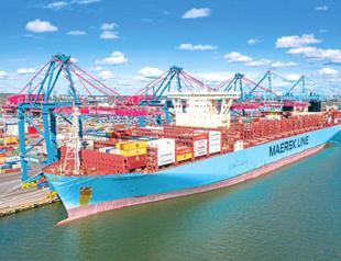 Maersk reports new record profit as freight prices soar