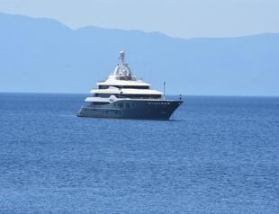Russian oligarch’s yacht docks at Bodrum