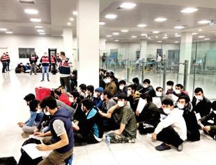 Turkey hosts total 4,082,693 asylum seekers: Deputy interior minister