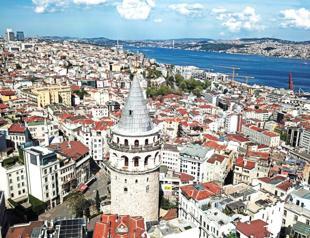 Istanbul hosts nearly 3 mln tourists in three months