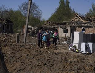 Dozens feared dead after Russian bomb levels Ukraine school
