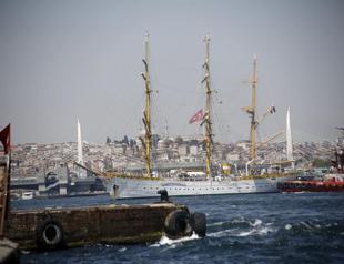 ‘Floating history’ docks in Istanbul