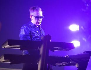 Depeche Mode keyboardist Andy Fletcher dies