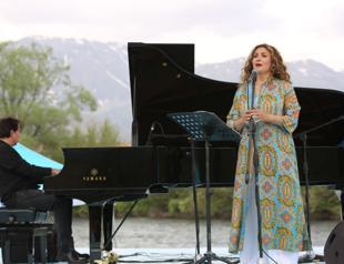 Fazıl Say raises awareness about pollution in concert