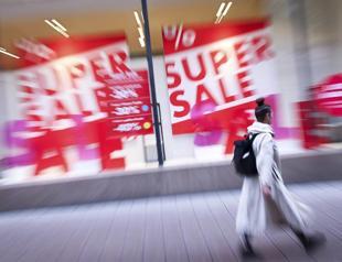 Inflation in Germany, Spain climbs again in May