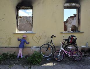 Ukraine claims Russian forces pushed back in east in fierce fighting