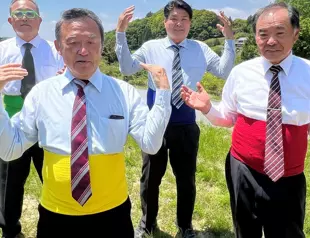 Dancing ‘old heart-throbs’ become TikTok sensation in Japan