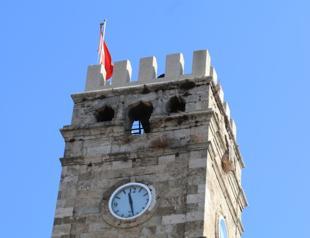 Antalya Clock Tower’s original clock stolen, plastic one placed: Officials