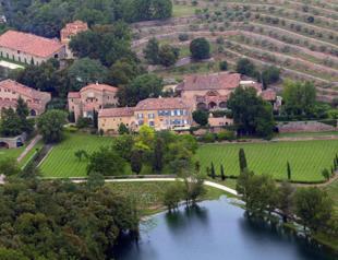 Pitt says Jolie sought ‘harm’ by selling vineyard to Russian oligarch