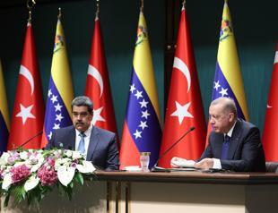 President Erdoğan meets Venezuelan counterpart