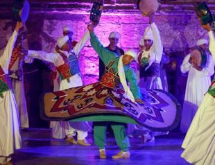 Tanoura puts kaleidoscopic spin on dervish tradition