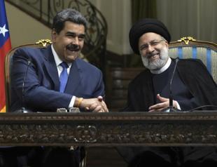 Sanctions-hit Iran, Venezuela sign 20-year cooperation deal