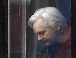 Assange vows to fight UK approval of extradition to US