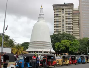 Sri Lanka troops open fire to contain fuel riots