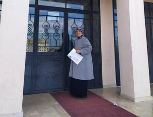 76-year-old granny sits in university exams