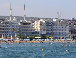 Foreign tourist arrivals in Türkiye leaped 308 pct in May
