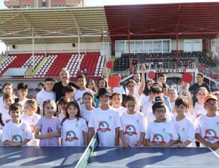 Schooling rate of girls surpass boys in Türkiye: Minister