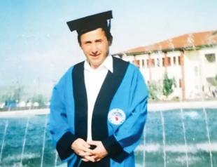 ‘Examholic’ man enters 41st university exam in 59 years