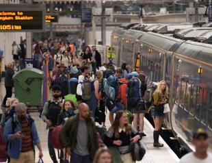 UK hit by second rail strike