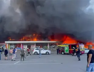 Missile strike hits crowded mall in east Ukraine: Zelensky