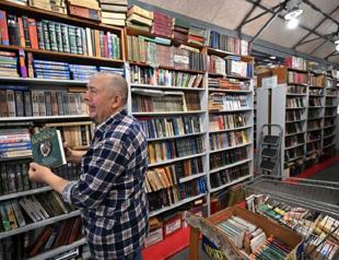 Kiev’s plans to ban works in Russian divide book lovers