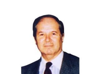Retired ambassador Nazmi Akıman passes away