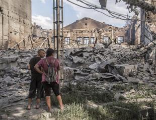 Ukraine retreats from key city in major Russian gain