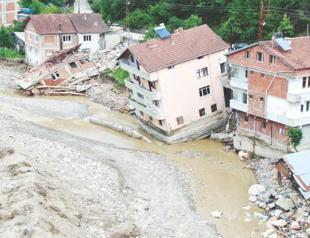 Building erected by lifting jack leans again: Locals