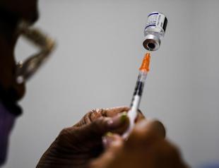 Australia offers fourth Covid shot to over-30s