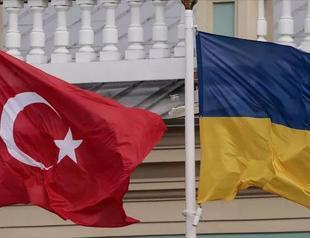 Turkish, Ukrainian defense ministers talk on phone