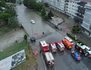 Over 7,000 lightning flashes light Istanbul skies