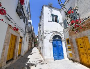 Festivals, guesthouses breathe life back into old Tunis