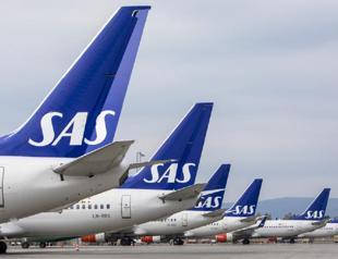 Striking SAS pilots drop exception for stranded charter tourists