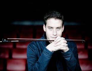 Violinist Kristóf Baráti at Harbiye Cemil Topuzlu stage