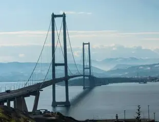 Record number of vehicles cross Osmangazi Bridge: Minister