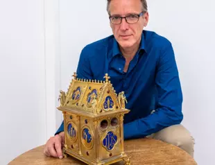 Art detective recovers the ‘Blood of Christ’ relic