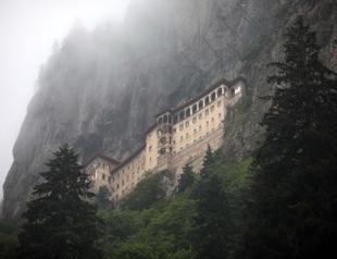 Visitors flock to Sümela Monastery after 6 years of restoration