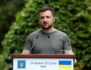 Amid Russia shelling, Ukraine aims to strengthen government