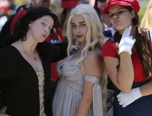 ‘Thrones’ and ‘Rings’ fans ready for battle as Comic-Con returns