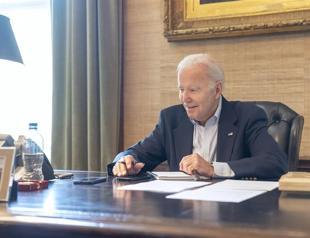 Biden tests positive for COVID-19, has ’very mild symptoms’