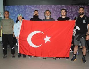 Turkish scientists sail to Antarctica for new expedition