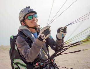 Paraglider flies 143 kilometers