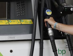 UN chief criticizes ‘grotesque greed’ of oil companies