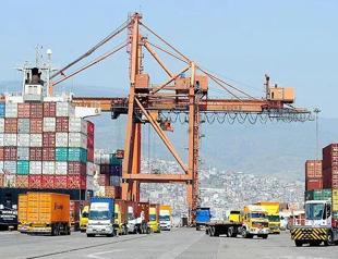Trade deficit widens to $10.6 billion in July