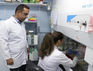 Turkish scientist to contribute to cancer treatments