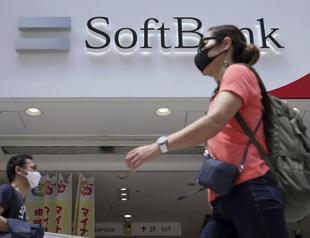 Japan’s SoftBank reports Q1 net loss of $23.4 bln