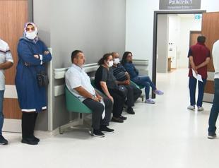 Turkish experts warn against anti-vaxxer claims