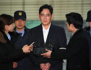 South Korea pardons Samsung boss ‘to help the economy’