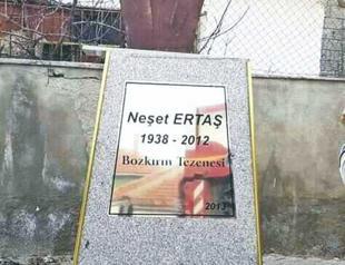 Statue of famous folk singer vandalized