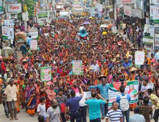 150,000 Bangladeshi tea workers strike against dollar-a-day wages